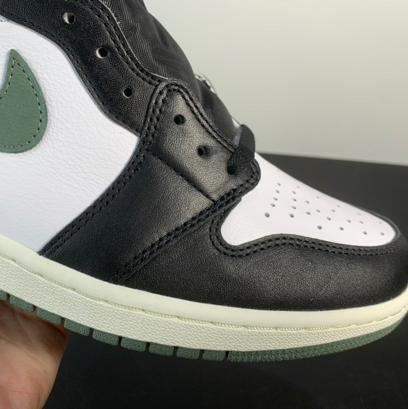 Air Jordan 1 Retro High Clay Green