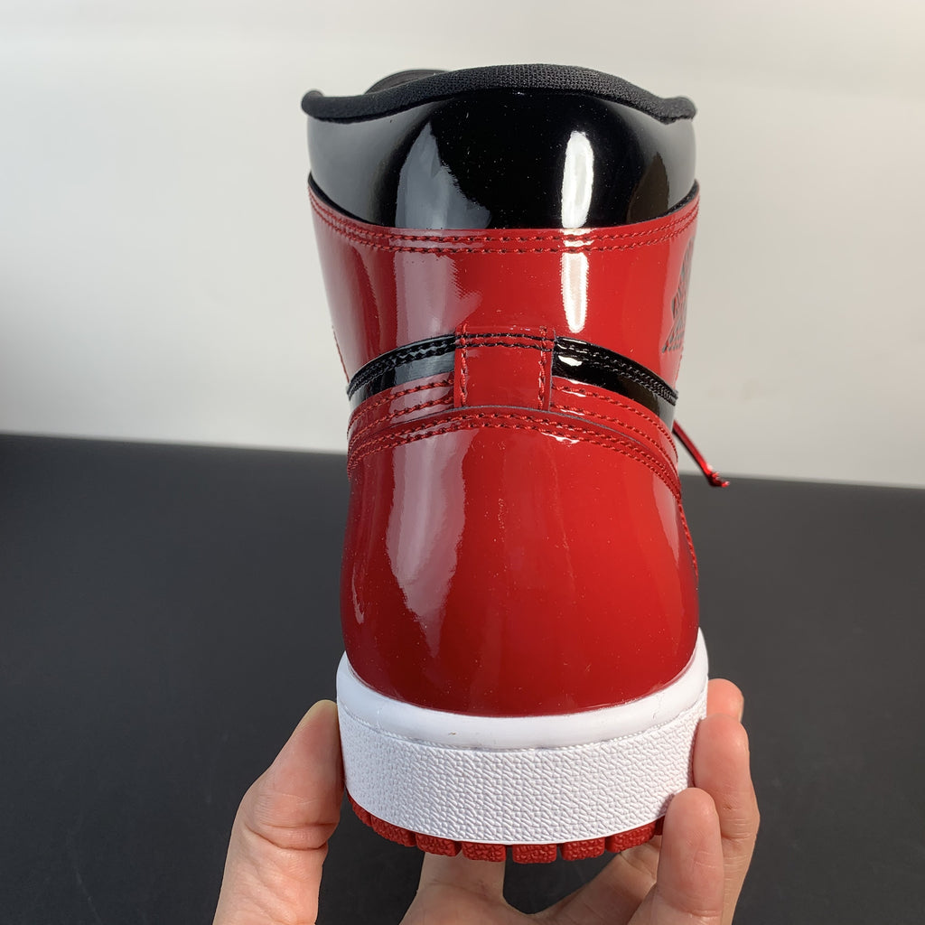 Air Jordan 1 Retro High OG “Bred Patent”