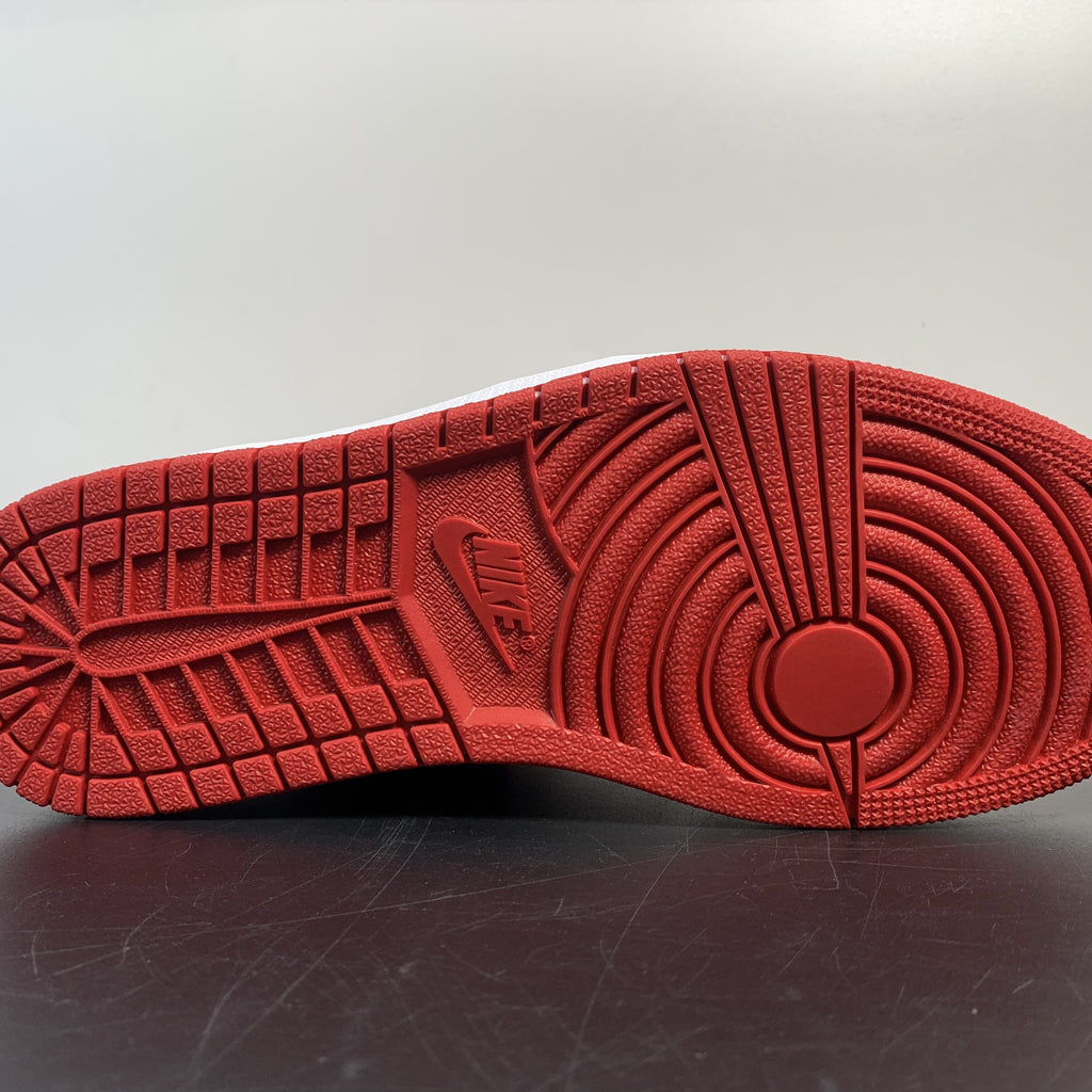 Air Jordan 1 Retro High OG “Bred Patent”