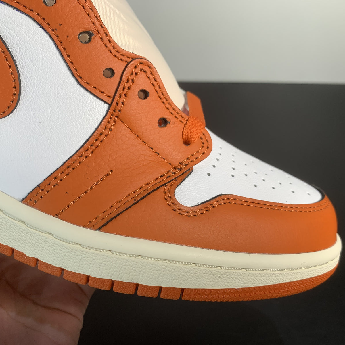 AIR JORDAN 1 RETRO HIOG