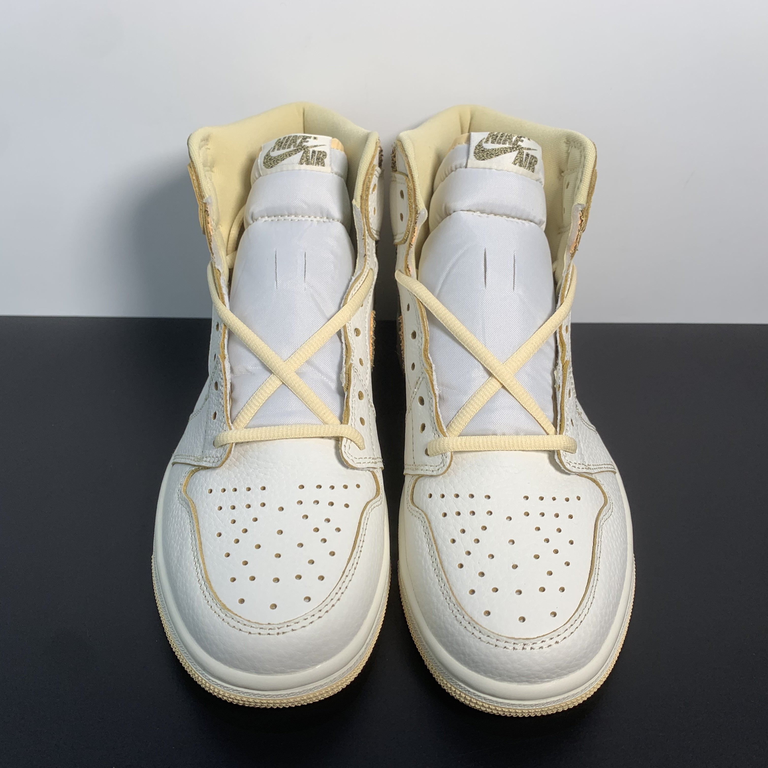 Air Jordan 1 -Vibrations Of Naija