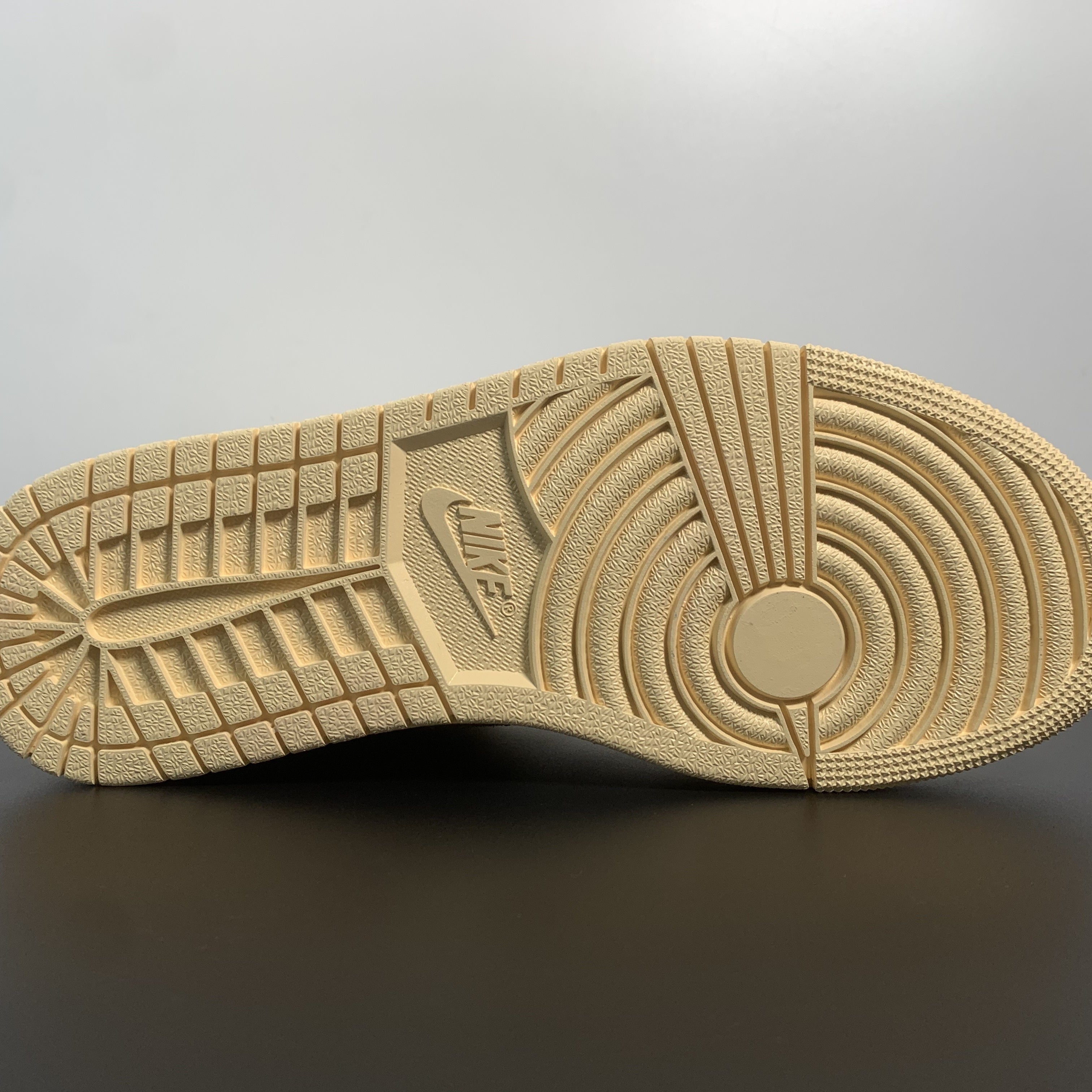 Air Jordan 1 -Vibrations Of Naija