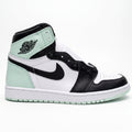 Nike Air Jordan 1 Retro High OG 'Green Glow'