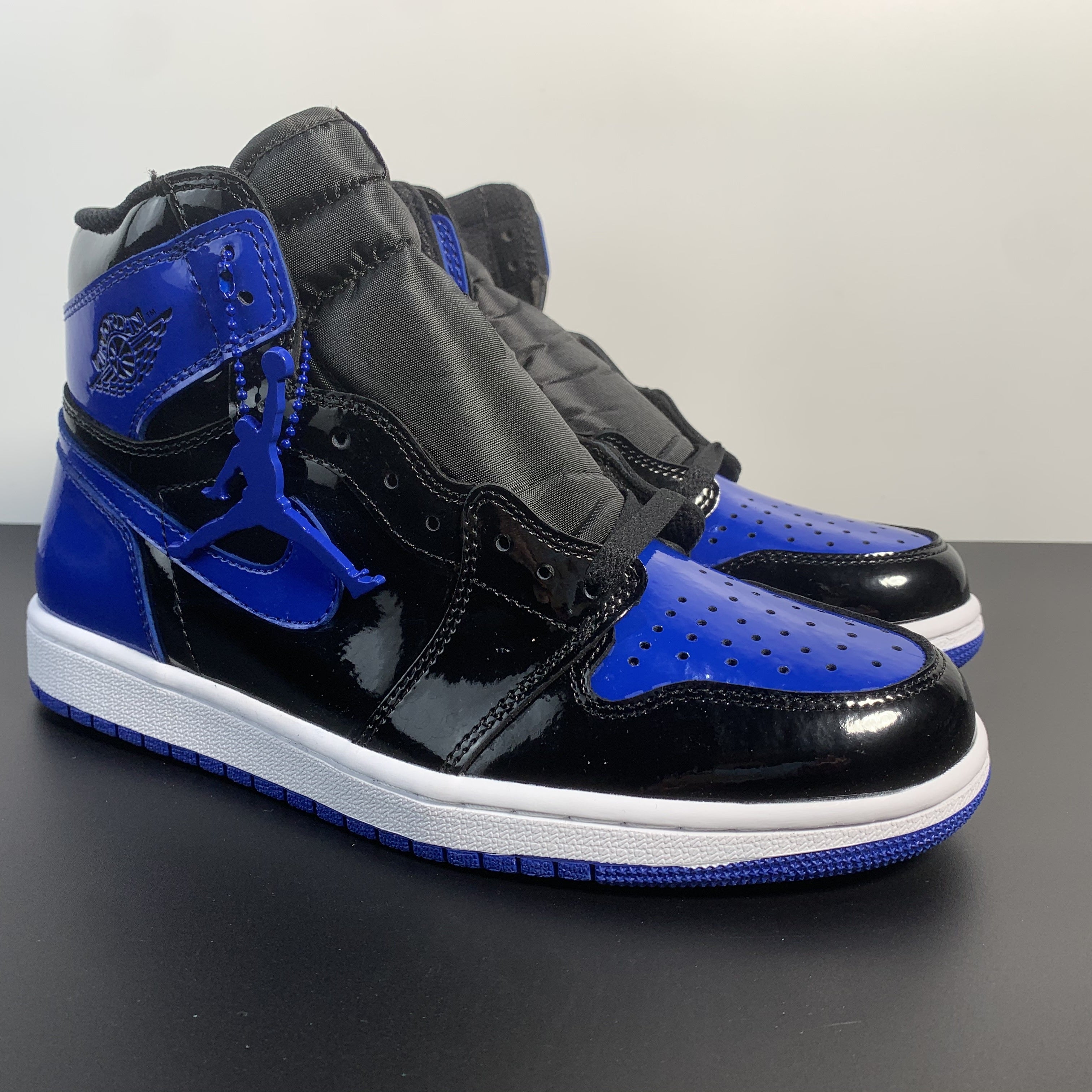 AJ 1  Nike Air Jordan 1 Retro High OG 'Dark Marina Blue'