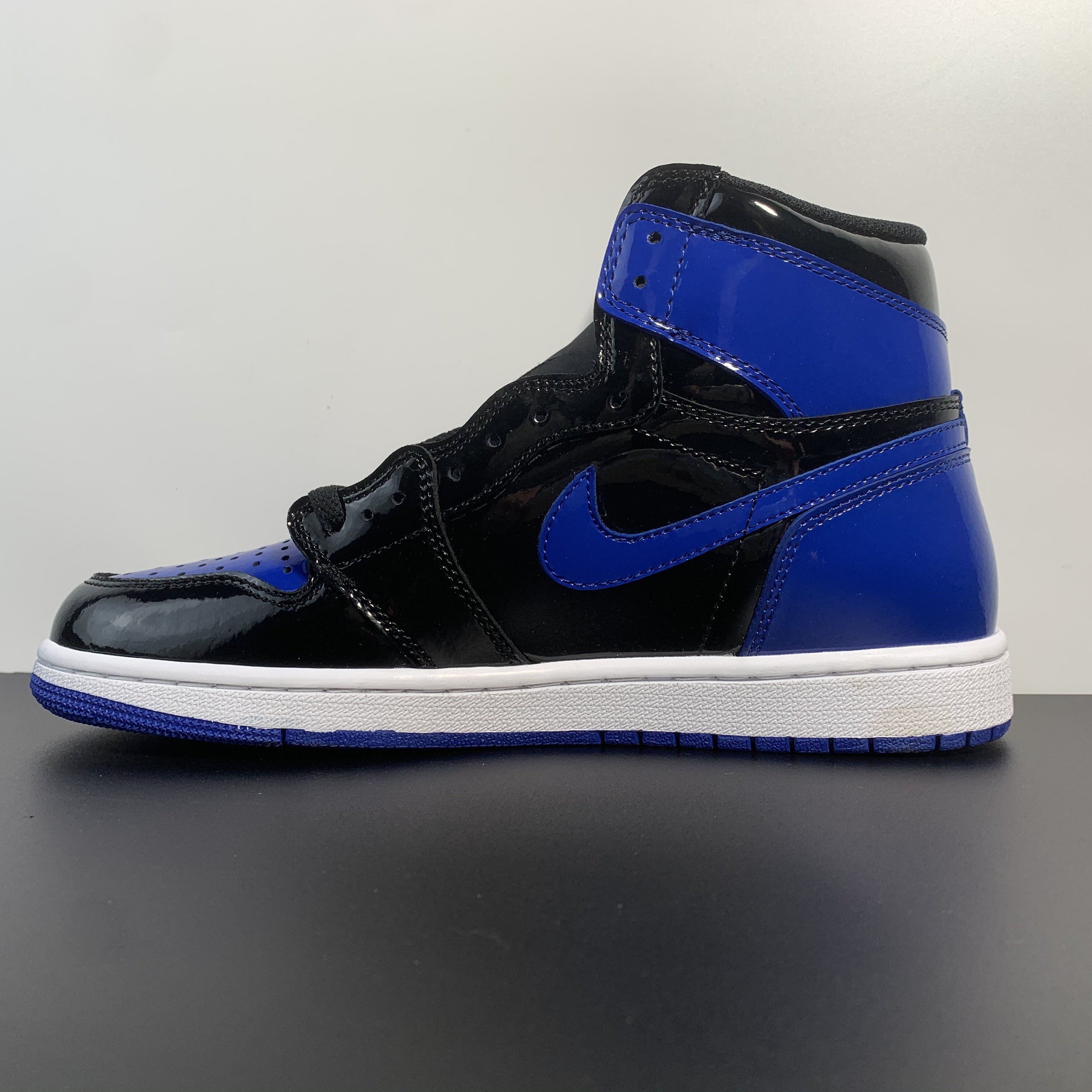 AJ 1  Nike Air Jordan 1 Retro High OG 'Dark Marina Blue'