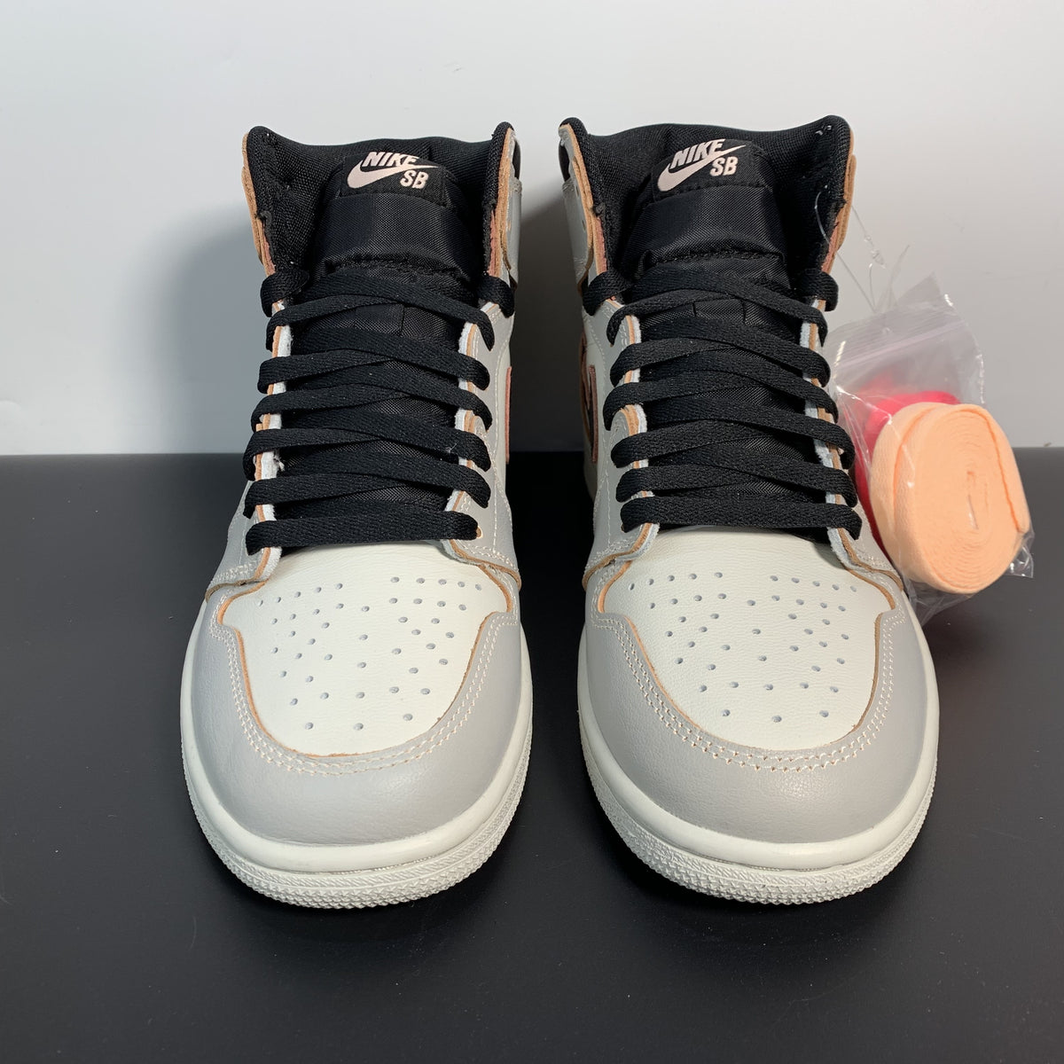 AJ1 x Nike Dunk SB，AJ1