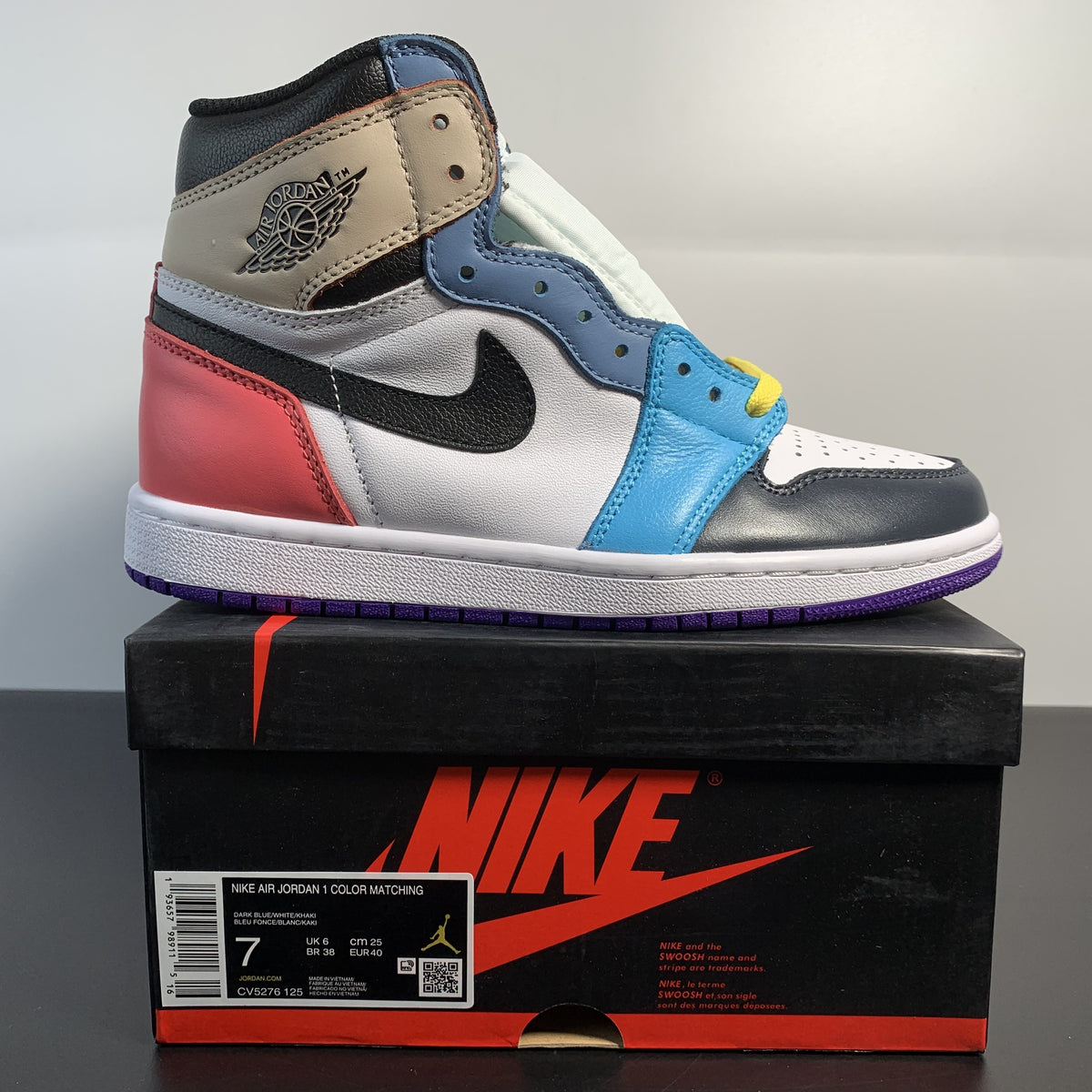 Nike Air Jordan 1 Retro High OG 'Prototype'