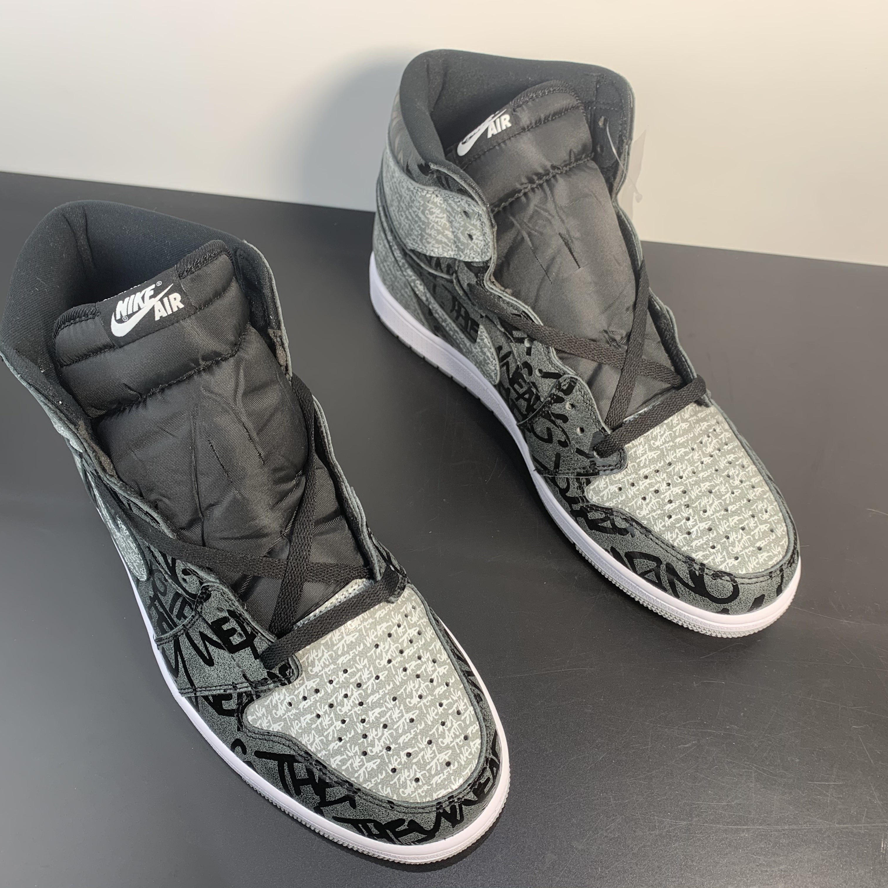 Air Jordan 1 High OG -Rebellionaire”