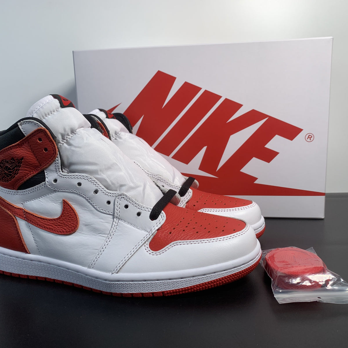 Air Jordan 1 High OG “Heritage”