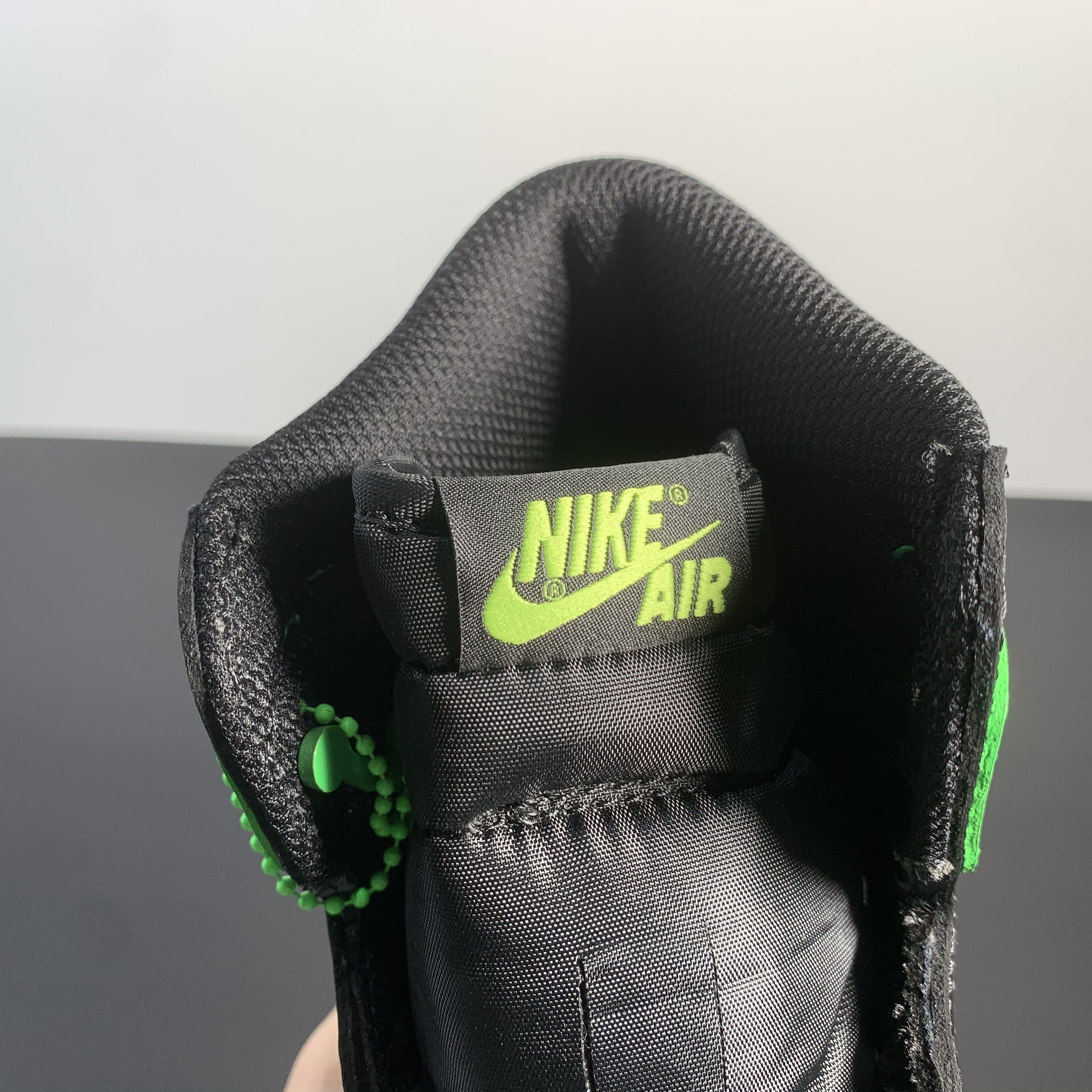 Nike Air Jordan 1 Retro High OG Patent Green