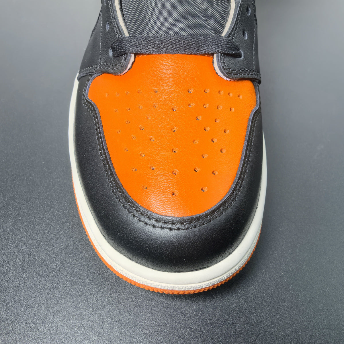 Air Jordan 1 High OG “Shattered Backboard”