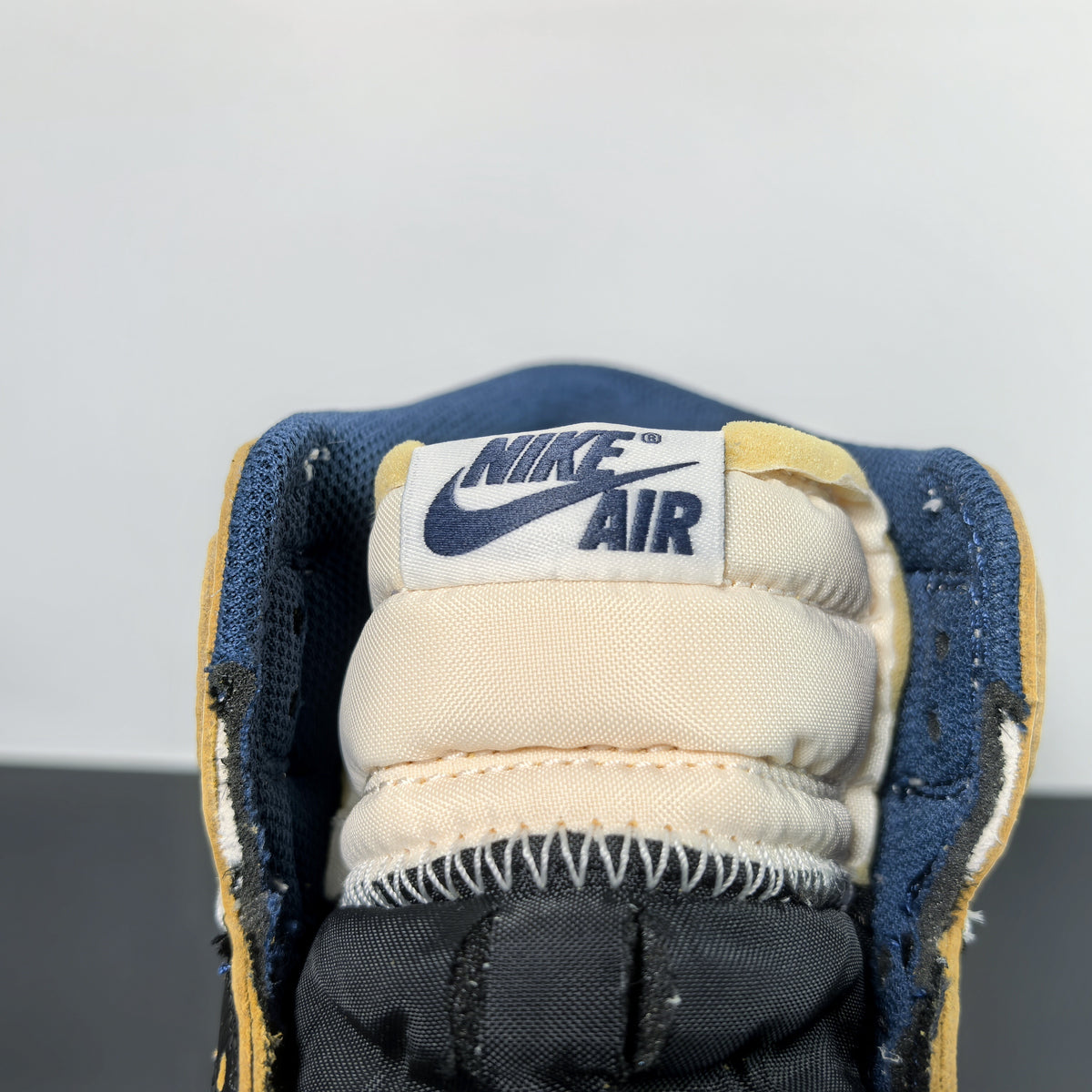 fragment x Union x Air Jordan 1 Hi
