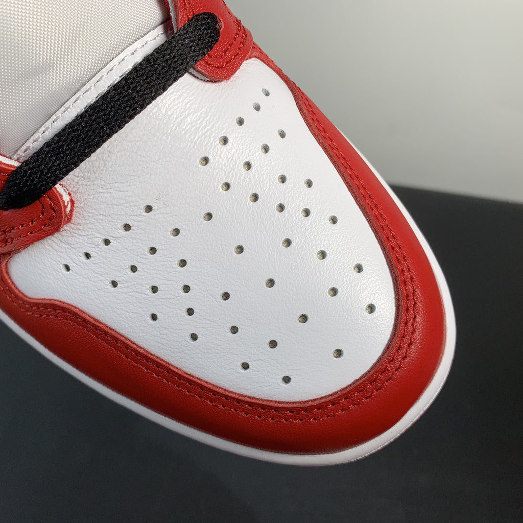 Nike Air Jordan 1 Retro High OG 'Chicago'