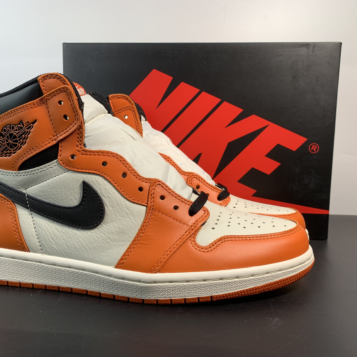 Nike Air Jordan 1 Retro High OG 'Shattered Backboard Away'