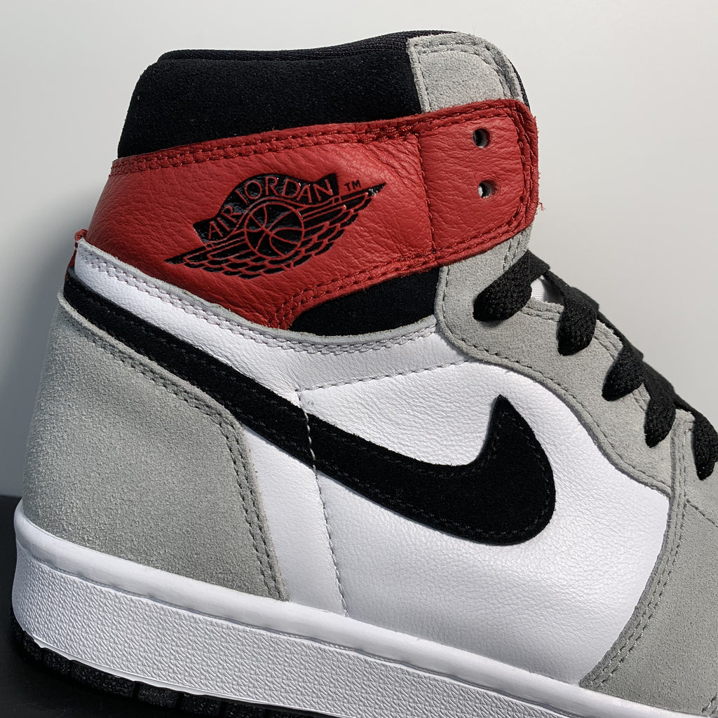 Nike Air Jordan 1 High OG“ Light Smoke Grey”