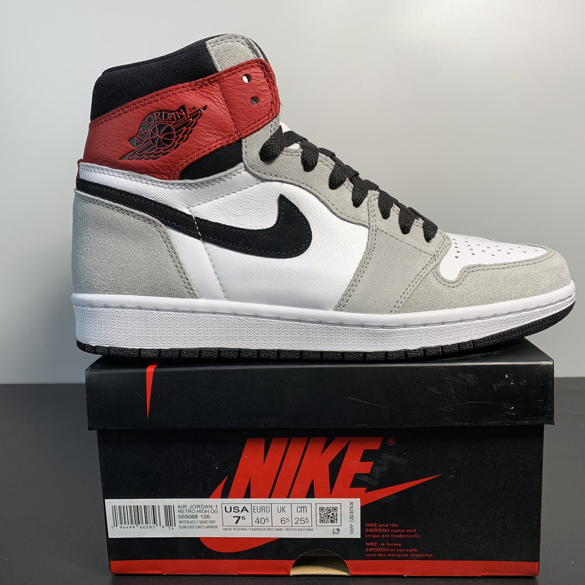 Nike Air Jordan 1 High OG“ Light Smoke Grey”
