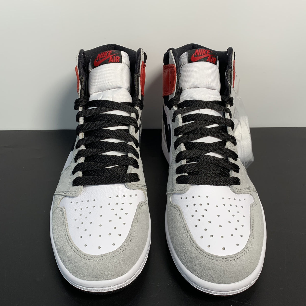 Nike Air Jordan 1 High OG“ Light Smoke Grey”