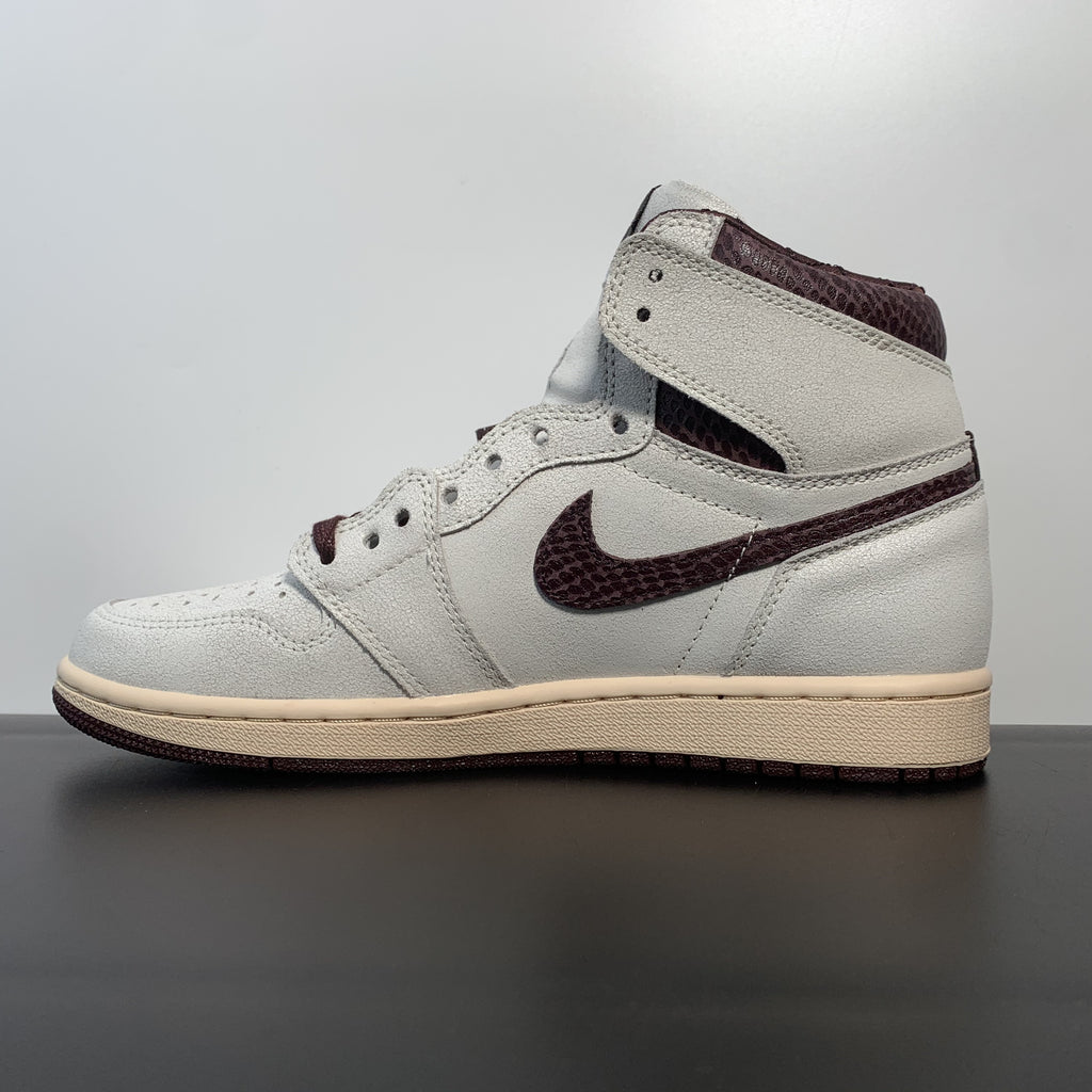 Nike Air Jordan 1 Retro High OG -White Sail-Maroon-