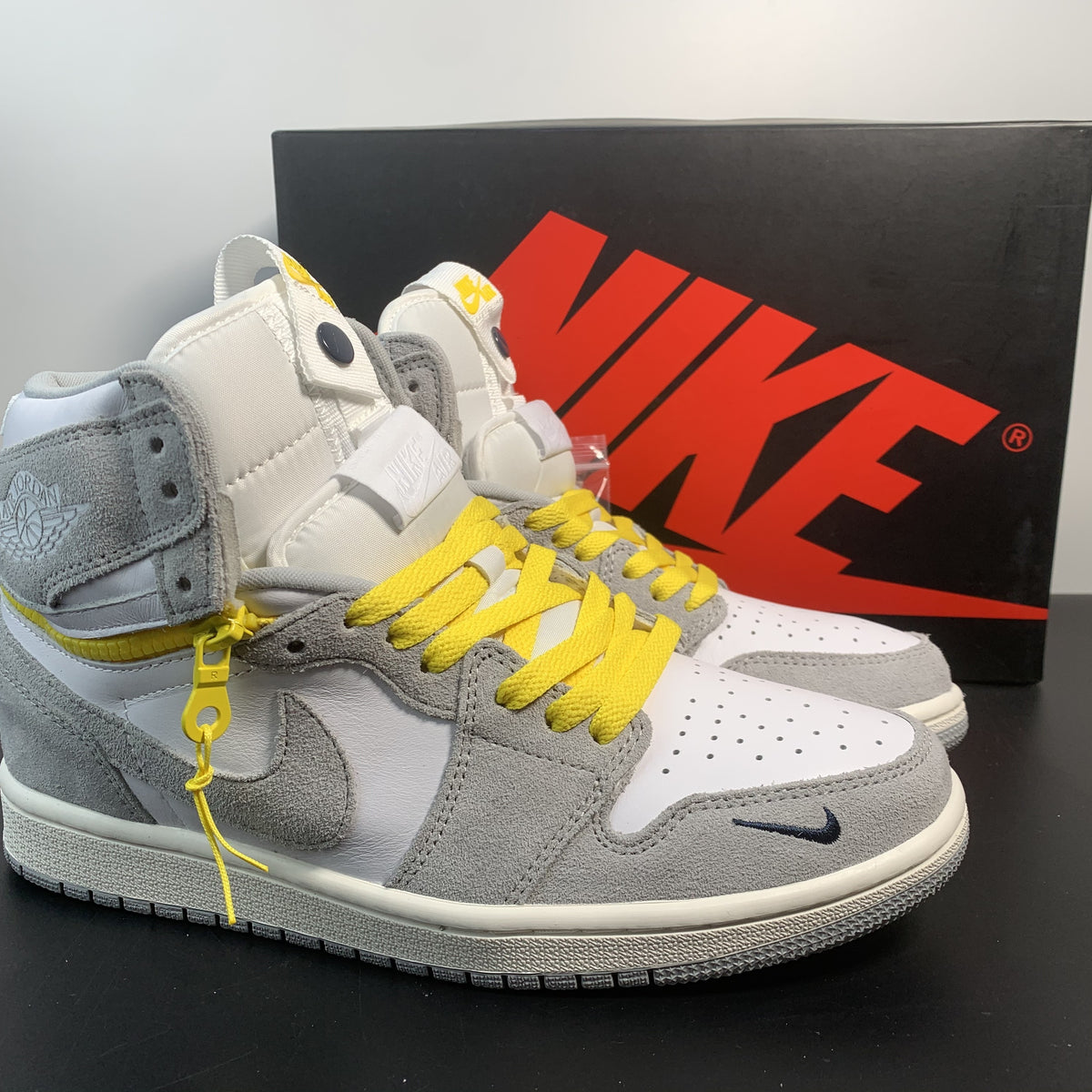 Nike Air Jordan 1 Retro High Switch 