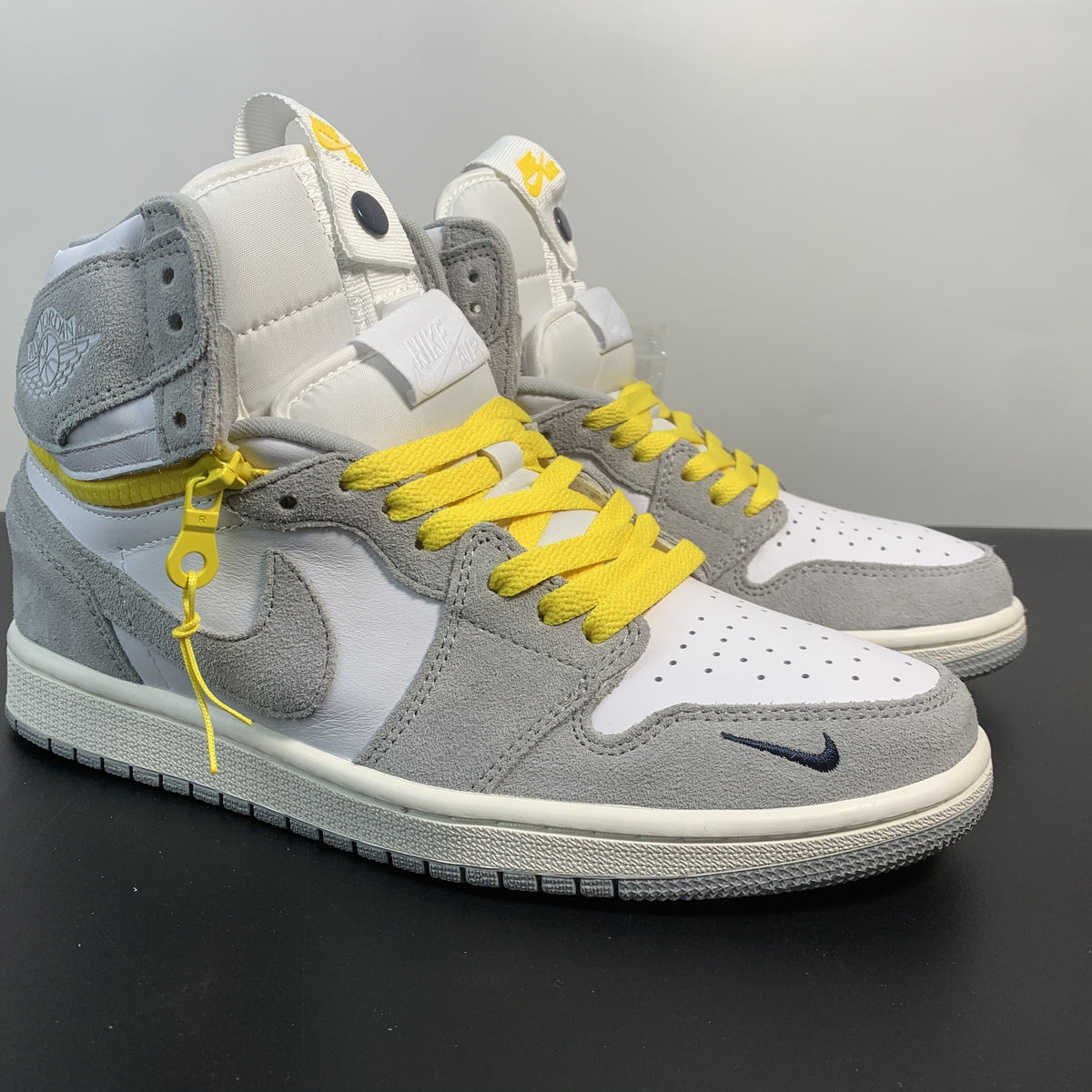 Nike Air Jordan 1 Retro High Switch 