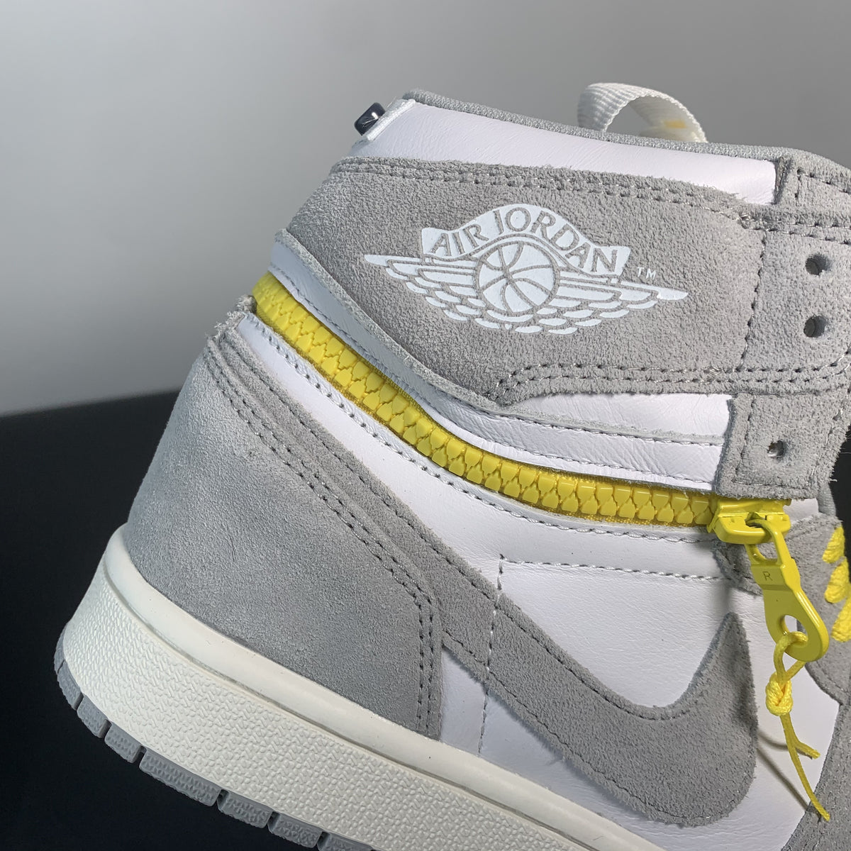 Nike Air Jordan 1 Retro High Switch 