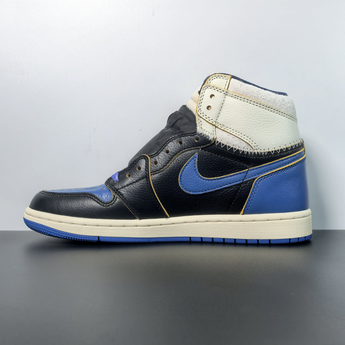 Fragment x Union x Air Jordan 1 Retro