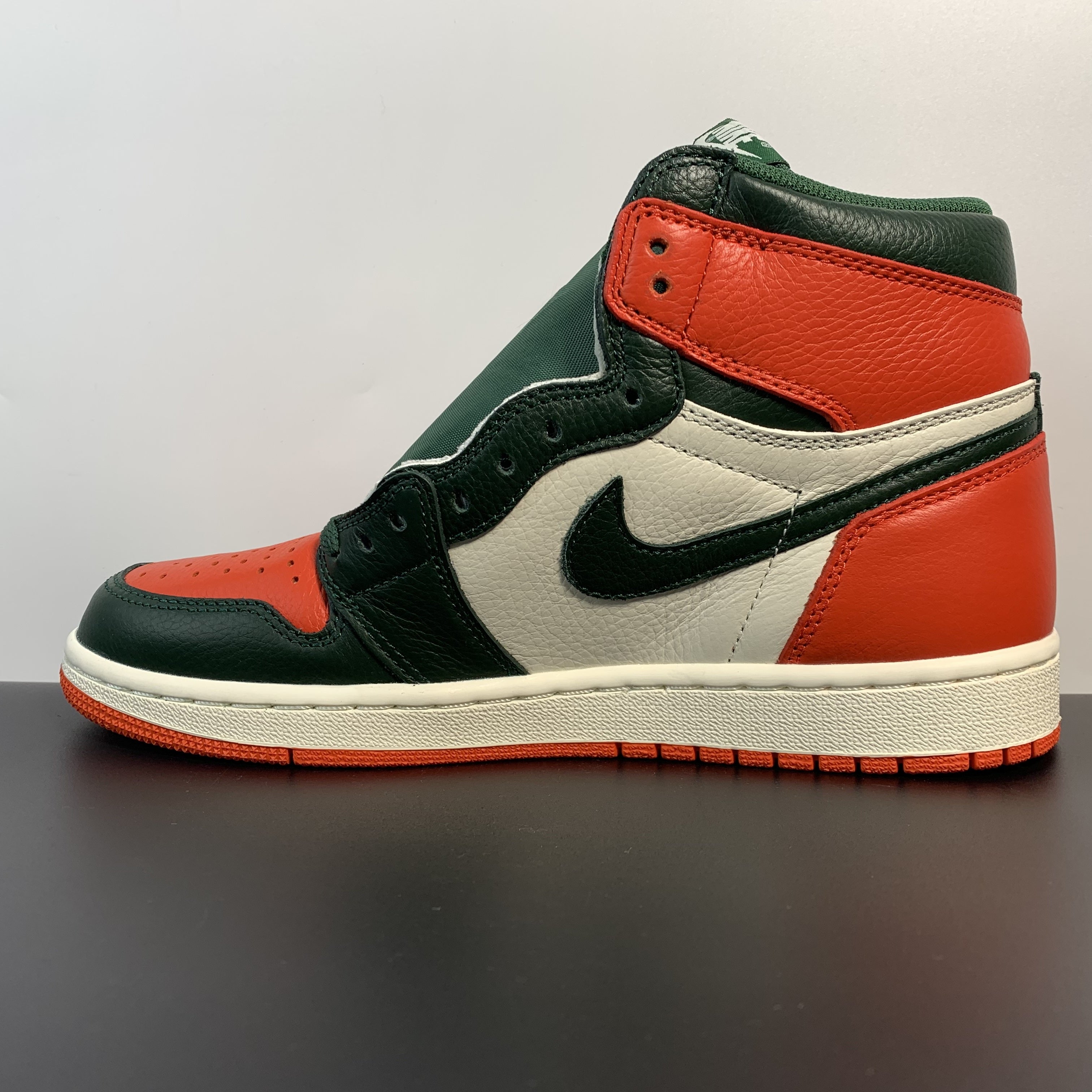 SoleFly x Air Jordan 1 Retro High “Miami Art Basel”