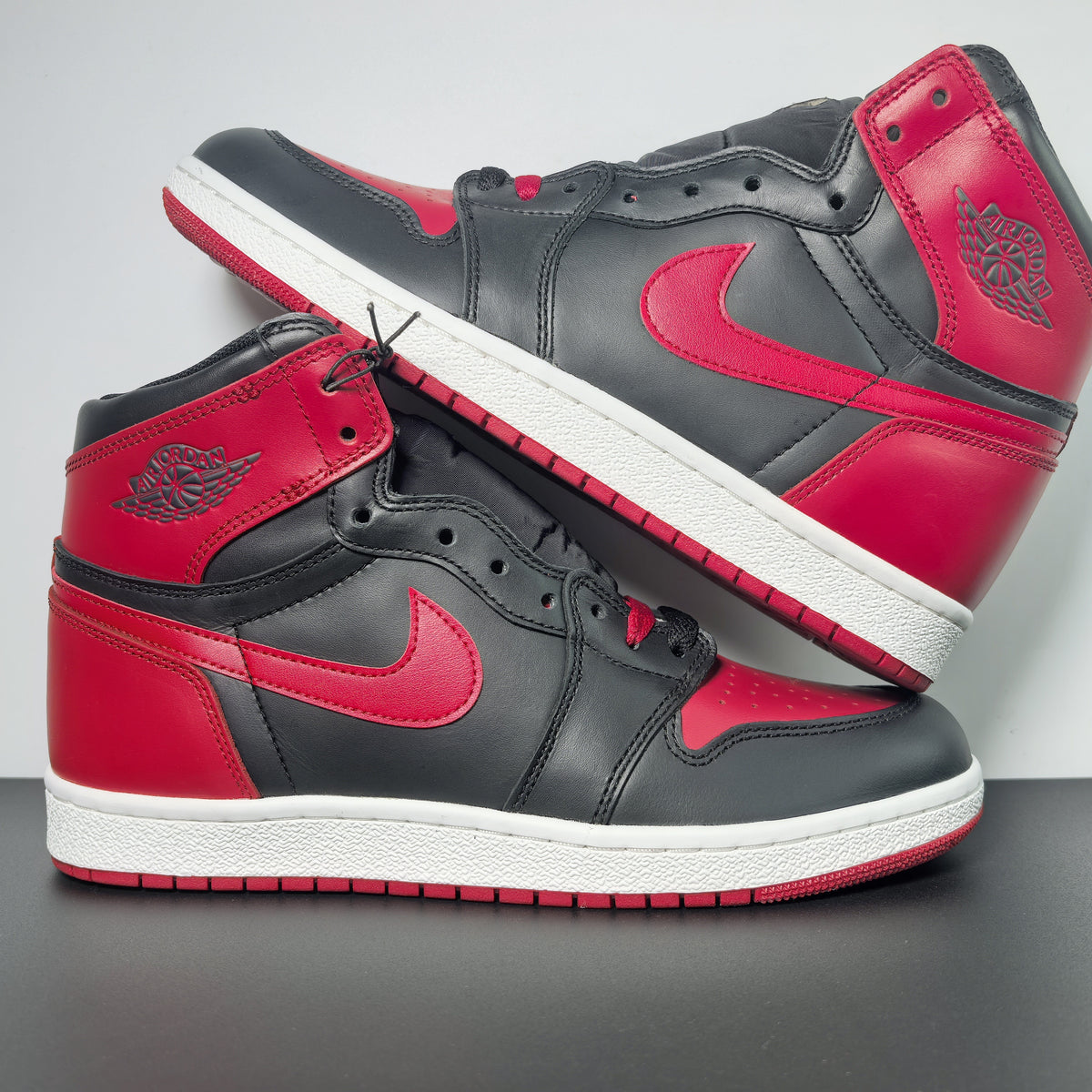Air Jordan 1 High ’85 “Bred” Color- Black-Varsity Red-White