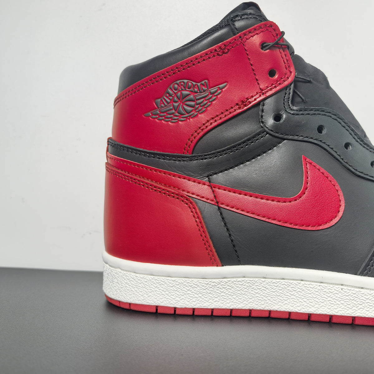 Air Jordan 1 High ’85 “Bred” Color- Black-Varsity Red-White