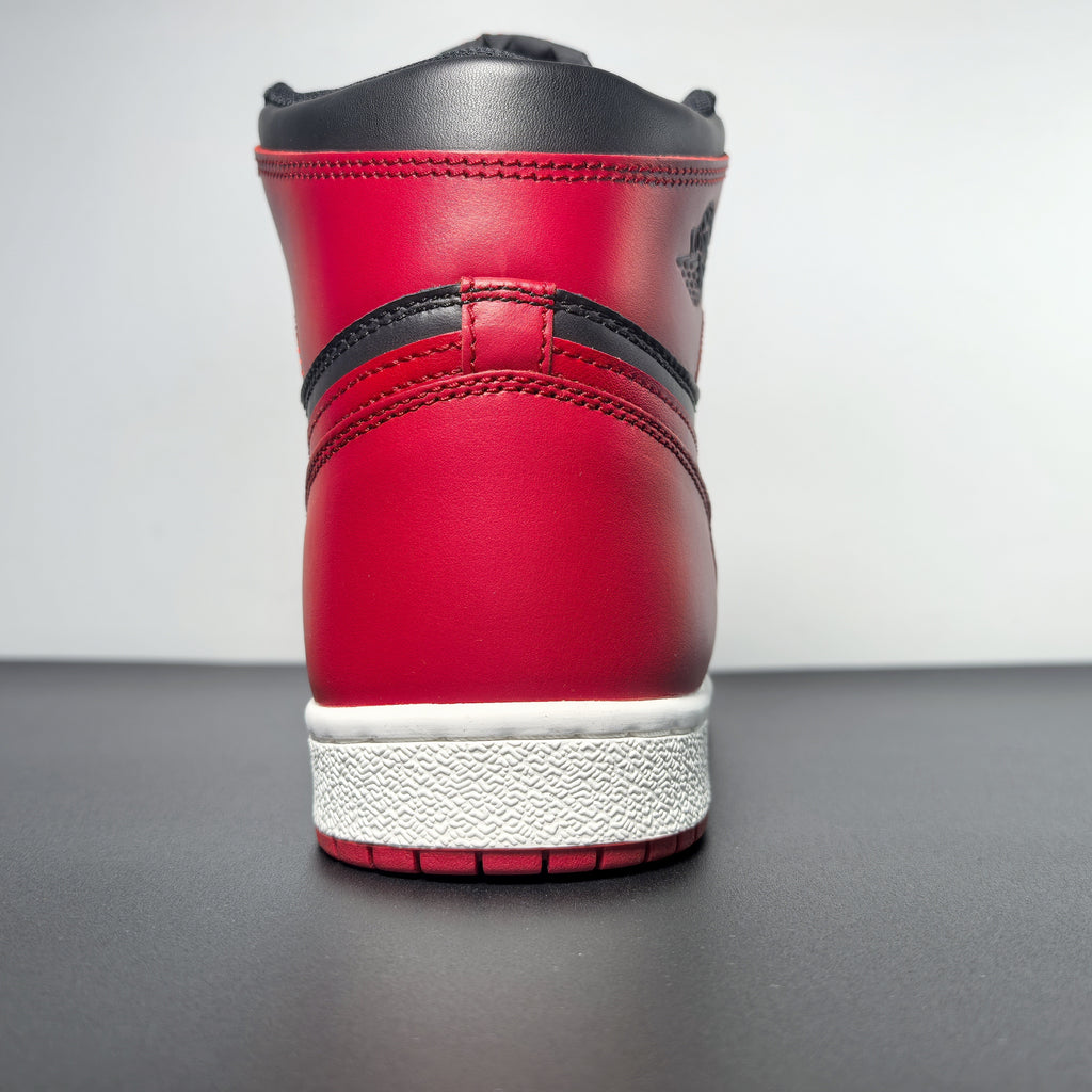 Air Jordan 1 High ’85 “Bred” Color- Black-Varsity Red-White