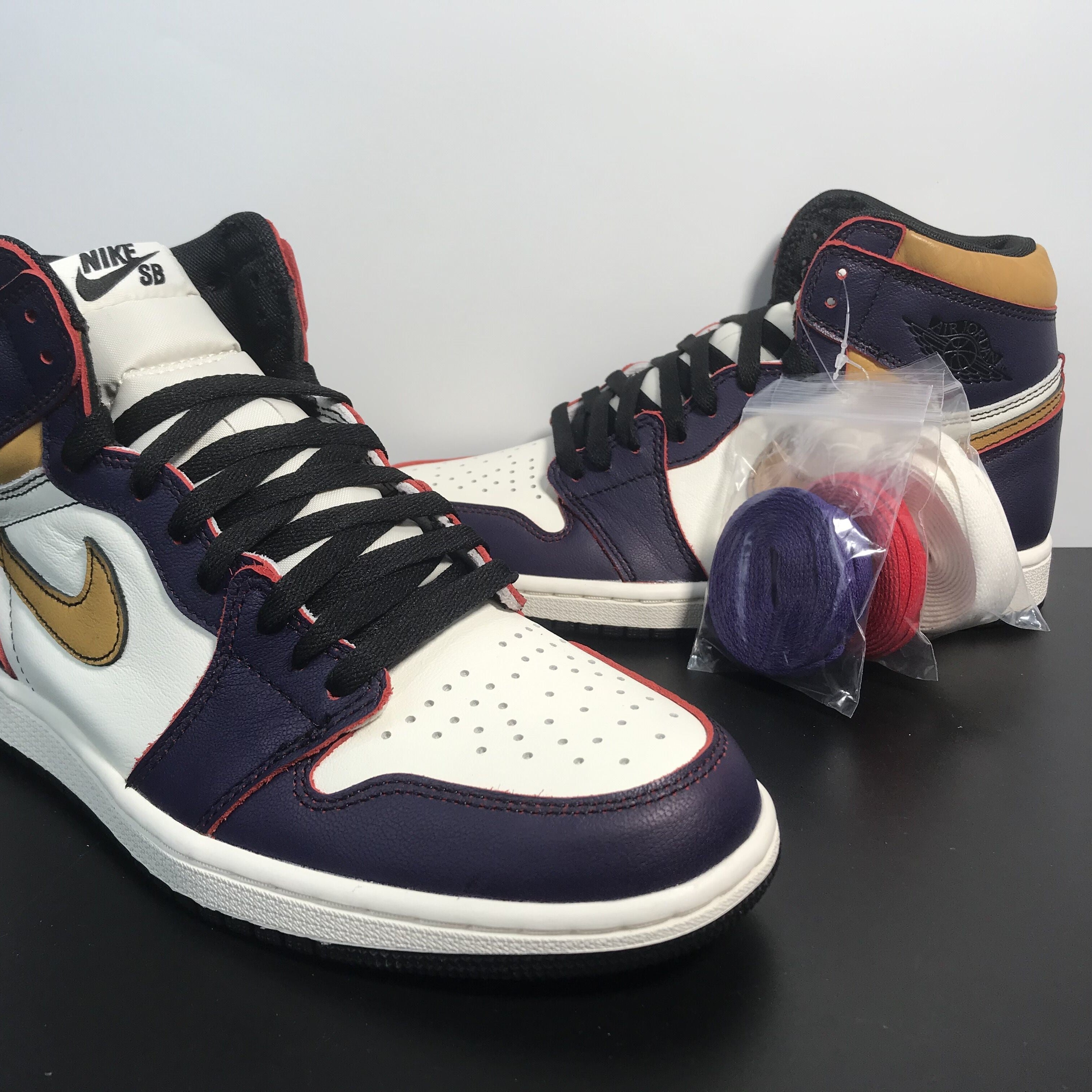 AIR JORDAN Nike SB x Air Jordan 1 