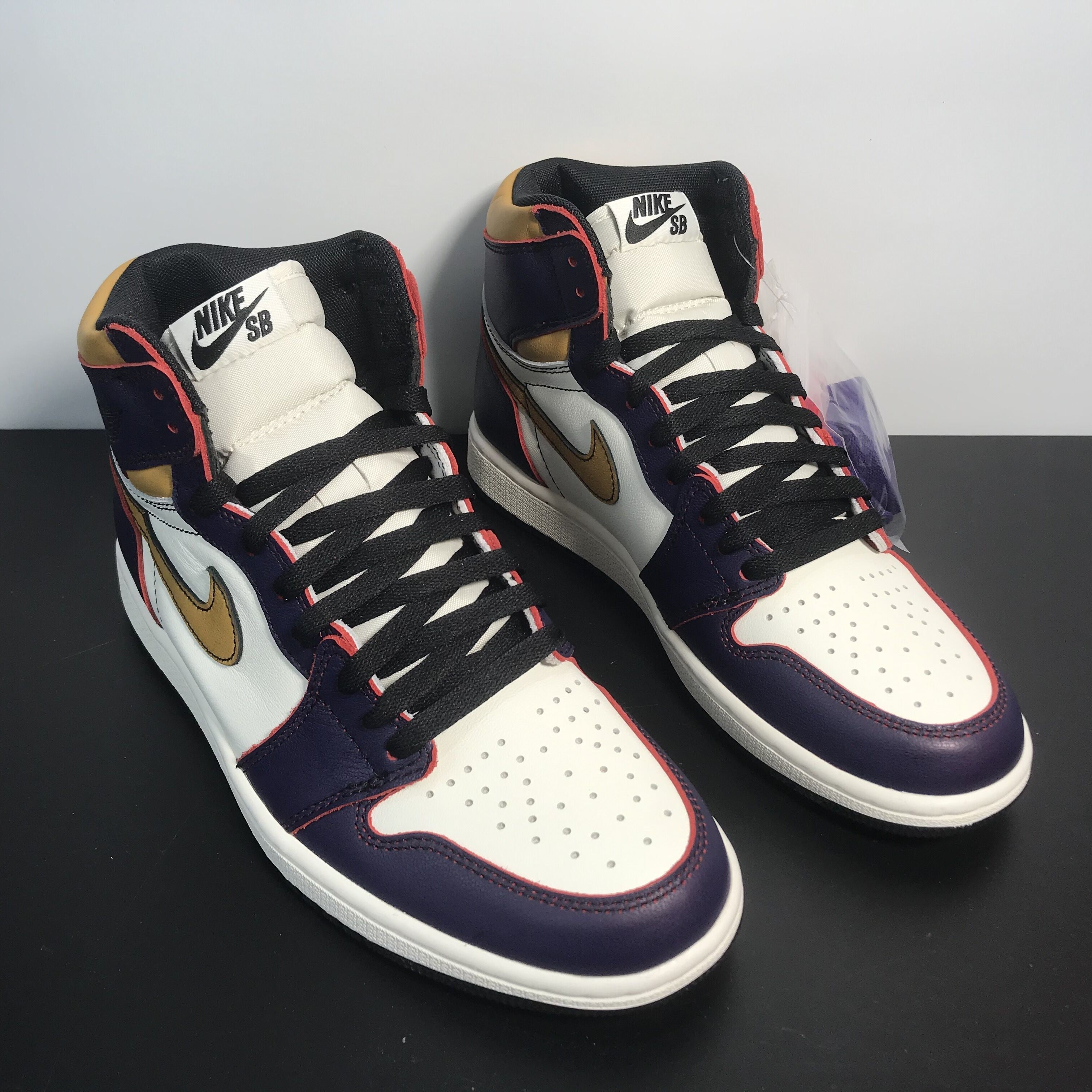 AIR JORDAN Nike SB x Air Jordan 1 