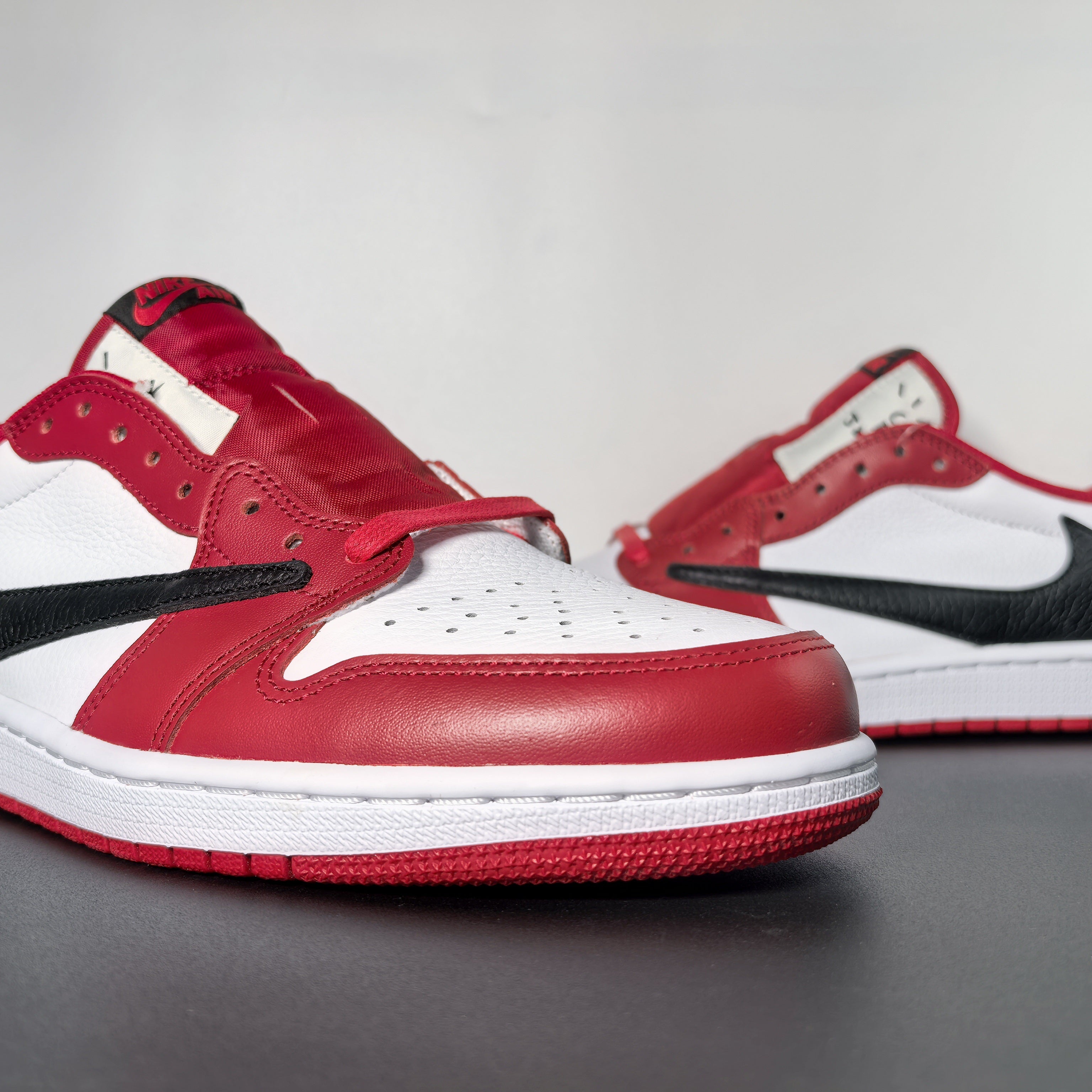 Travis Scott x Air Jordan 1 Low OG