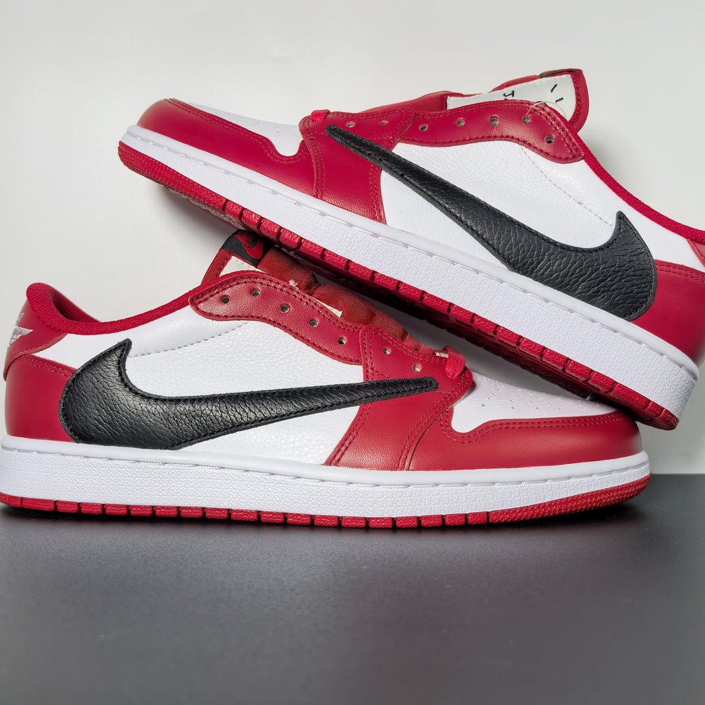 Travis Scott x Air Jordan 1 Low OG
