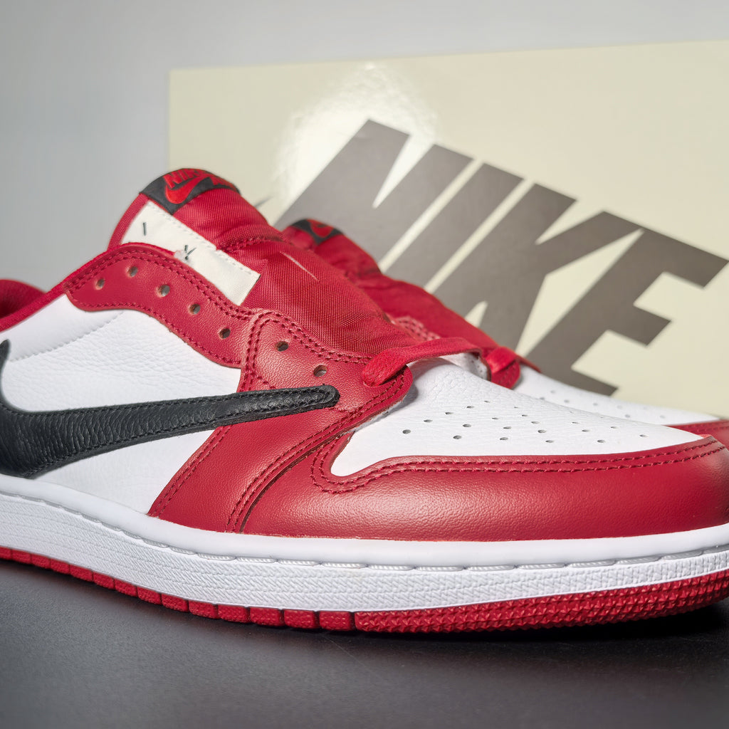 Travis Scott x Air Jordan 1 Low OG