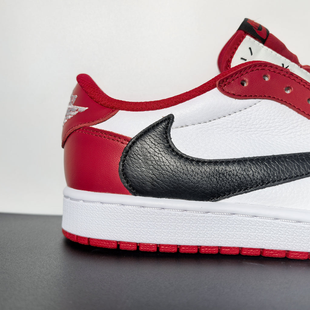 Travis Scott x Air Jordan 1 Low OG