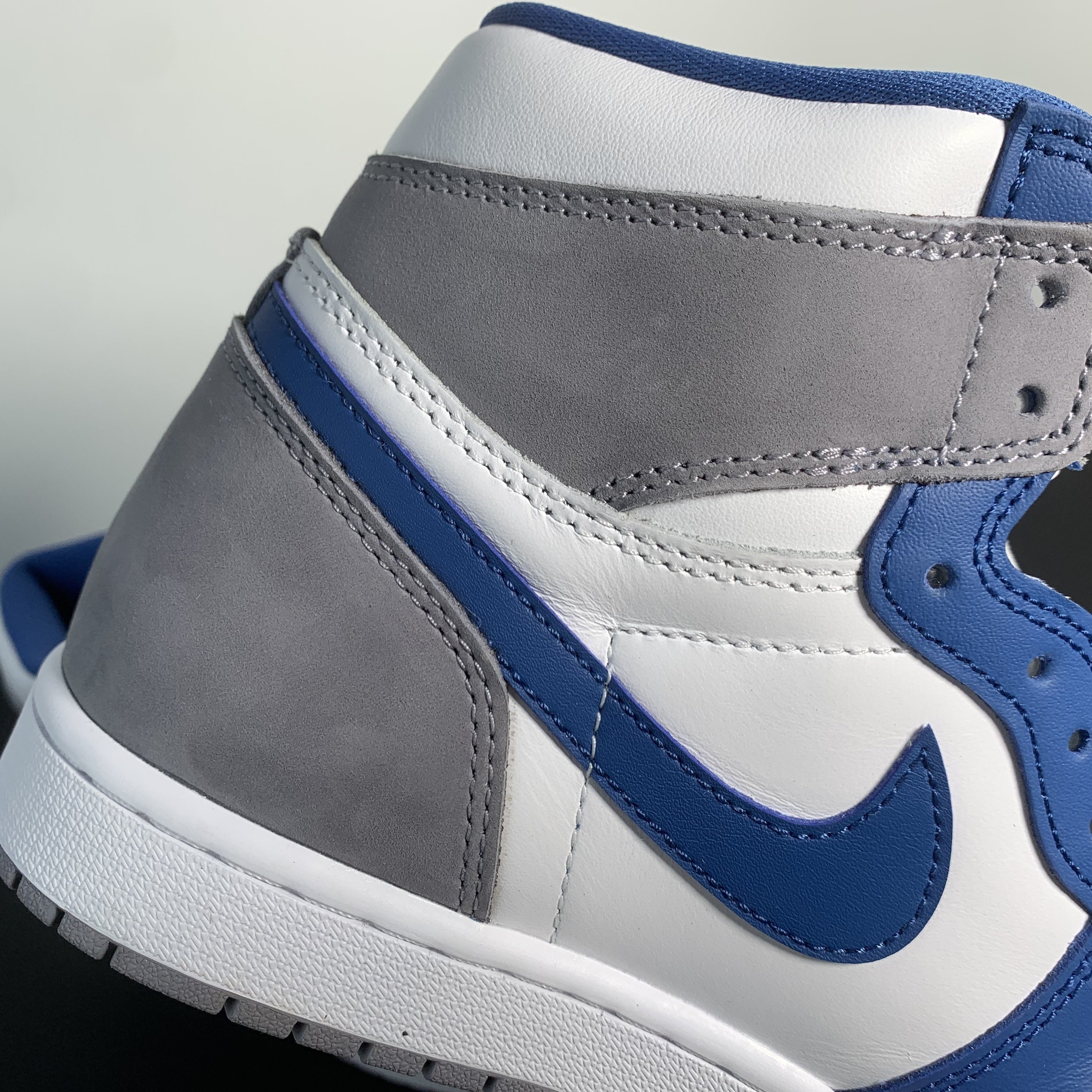 Air Jordan 1 High OG -True Blue-