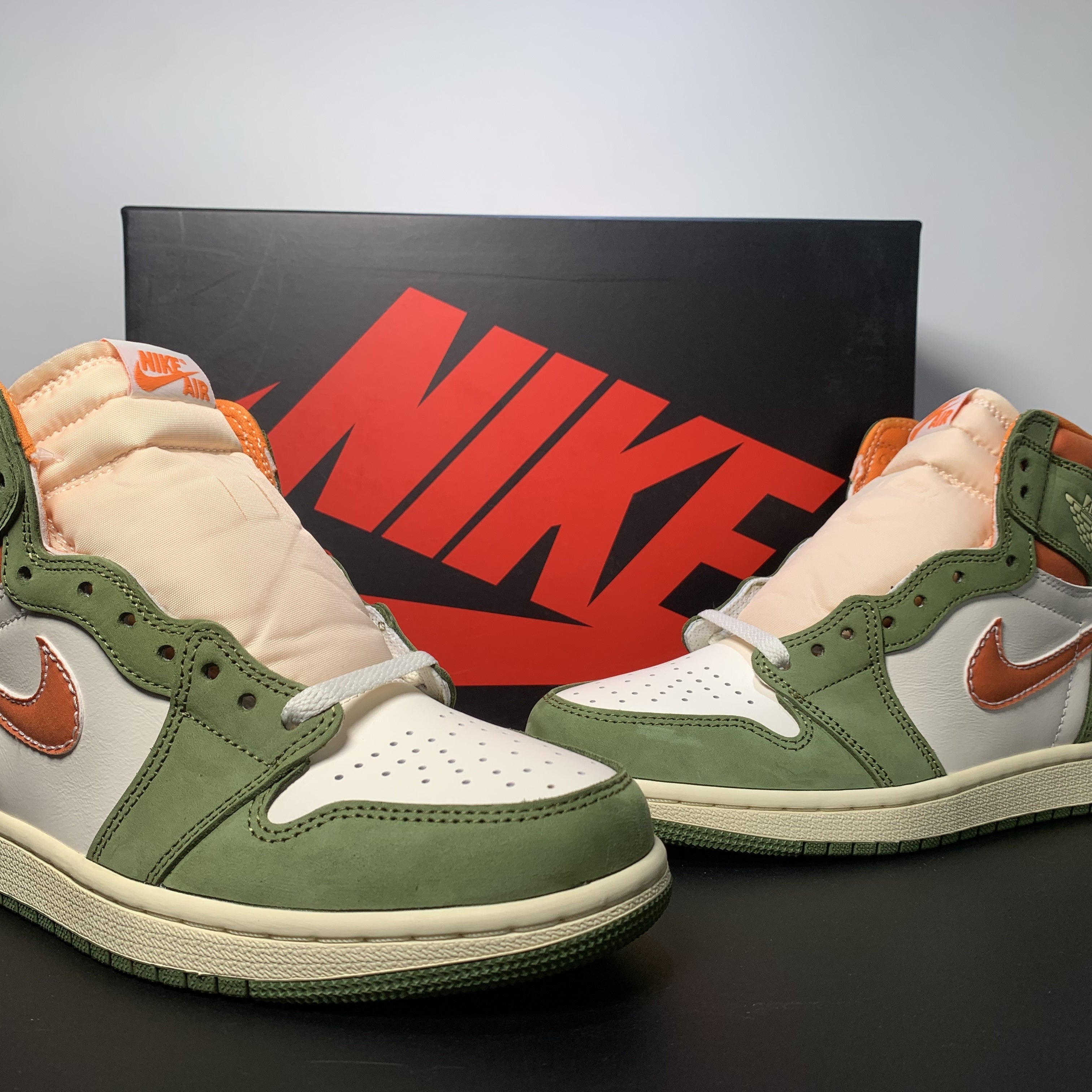 Nike Air Jordan 1 High OG Craft Celadon