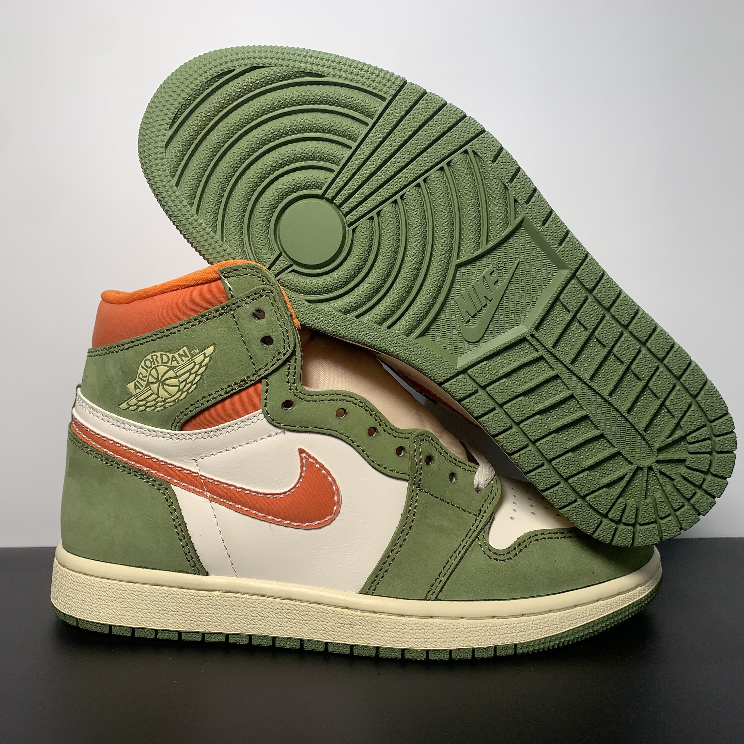 Nike Air Jordan 1 High OG Craft Celadon