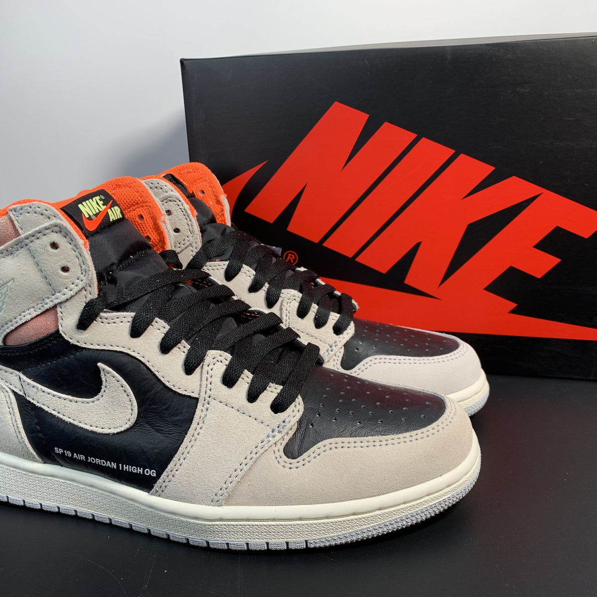 Air Jordan 1 Retro High OG