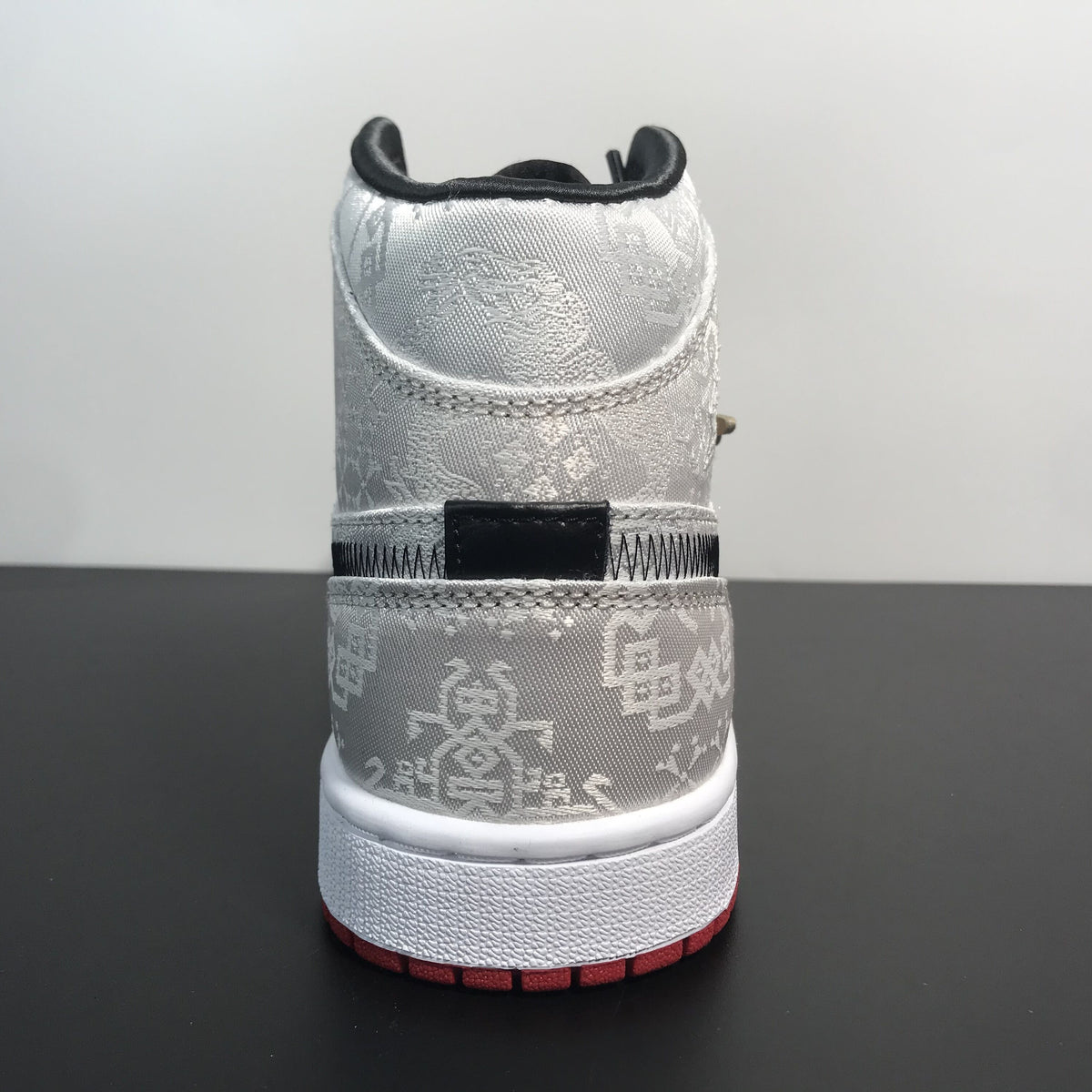 Nike Air Jordan 1 Mid “Fearless”