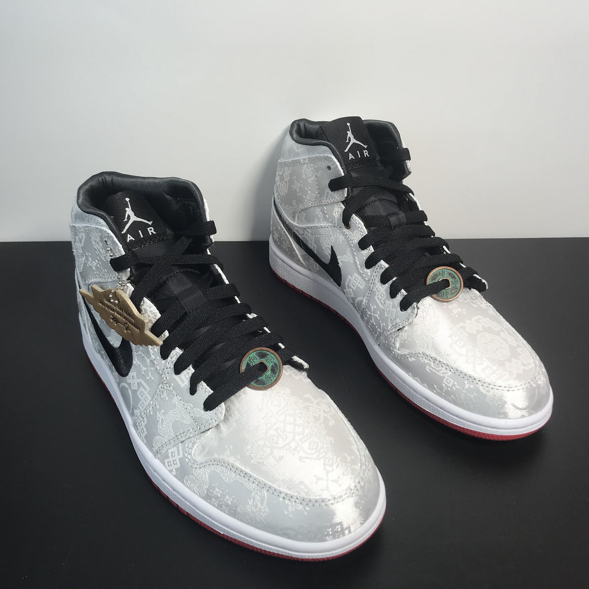 Nike Air Jordan 1 Mid “Fearless”